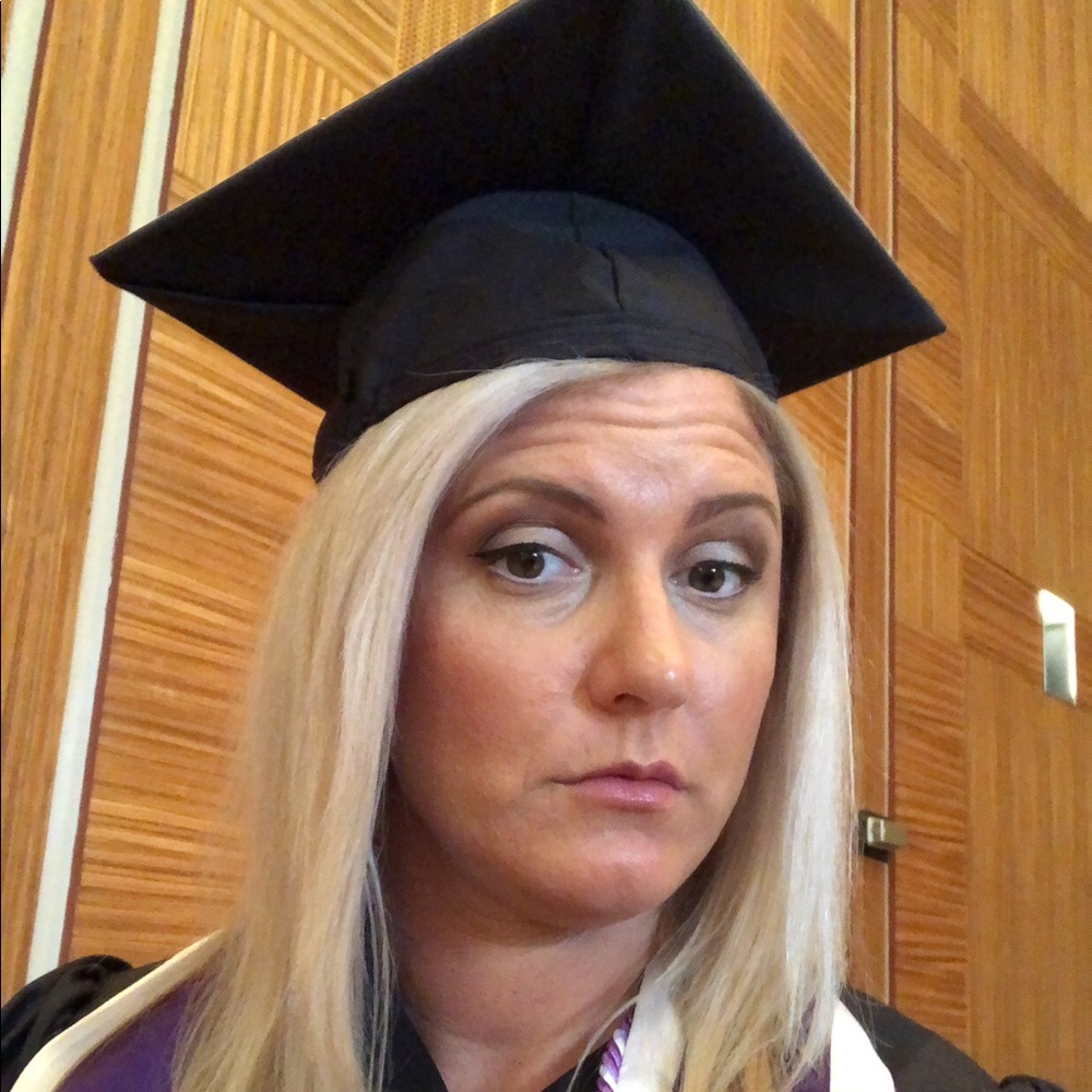 Meet your Posher, Jennifer